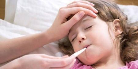 نزلات البرد عند الأطفال.. 10 أدوات وعلاجات منزلية لتخفيف الأعراض بأمان - تواصل نيوز