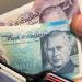 تباين أداء الجنيه الإسترليني وانخفاض البورصة البريطانية - تواصل نيوز
