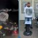 نهاية المجاملة في الكلبش، ضبط عامل ببني سويف ظهر أعلى دراجة نارية يلوح بسلاح أبيض احتفالًا بزفاف صديقه - تواصل نيوز