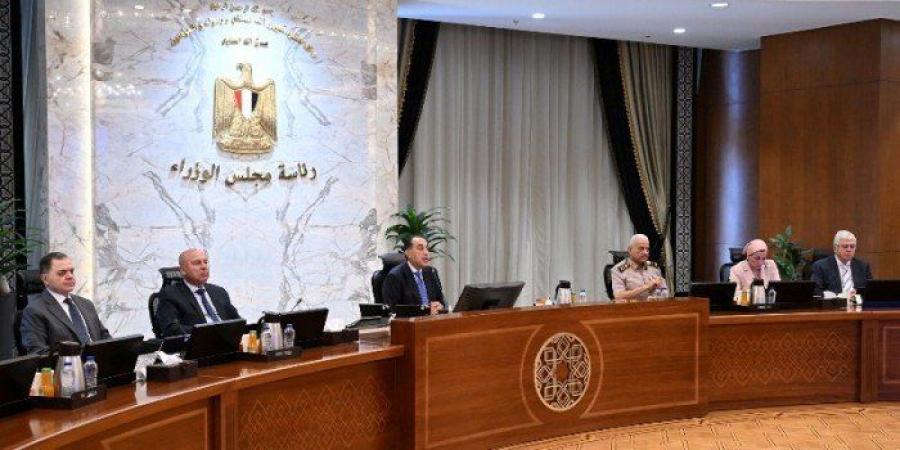منها إقامة 10 مشروعات ذات النفع العام واتفاقية «القومي لتنظيم الاتصالات».. قرارات هامة للحكومة المصرية اليوم - تواصل نيوز