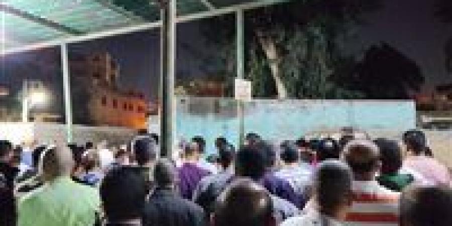 خلص عليه وهو قاعد على " القهوة ".. تشيع جثمان محامي مات على ايد شاب بكفر الشيخ - تواصل نيوز