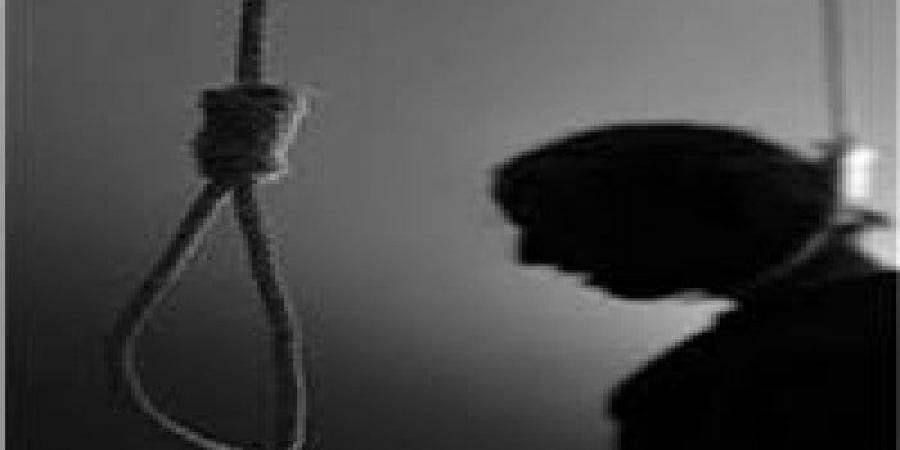 نصب مشنقة في المروحة.. شاب ينهى حياته لخلافات أسرية بالفيوم - تواصل نيوز