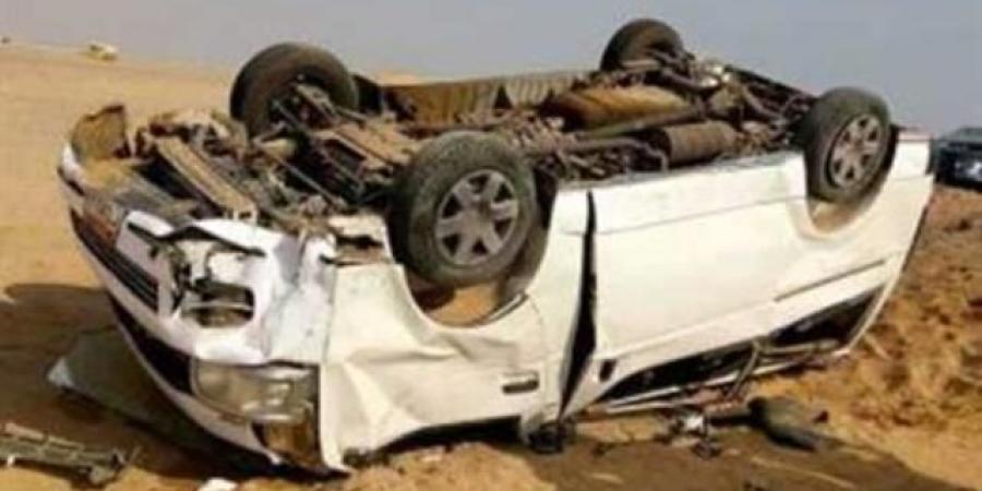 إصابة 12 شخصا في انقلاب سيارة ميكروباص بالشرقية - تواصل نيوز