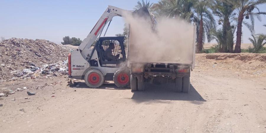 رفع 120 طن أتربة وتراكمات خلال حملات نظافة بالطود جنوب الأقصر - تواصل نيوز
