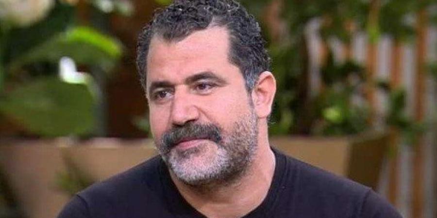 بعد انضمامه.. محمود حافظ محامي مع هند صبري في عسل أحمر «خاص» - تواصل نيوز
