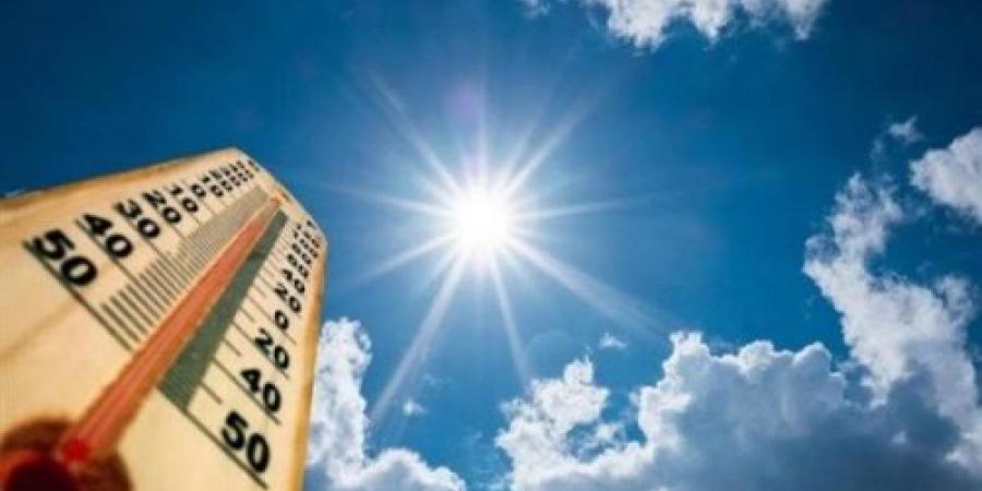 الأرصاد تُحذّر: موجة حر شديدة تضرب البلاد حتى الثلاثاء .. ودرجات الحرارة تلامس 44 درجة