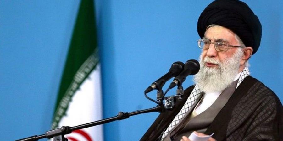 خامنئي عيّن اللواء عبد الرحيم موسوي رئيساً للأركان العامة والعميد محمد باكبور قائداً لحرس الثورة - تواصل نيوز