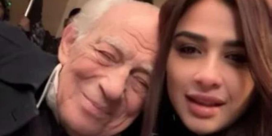 رسالة في المنام لـ ياسمين عبد العزيز.. رشوان توفيق يروي التفاصيل - تواصل نيوز