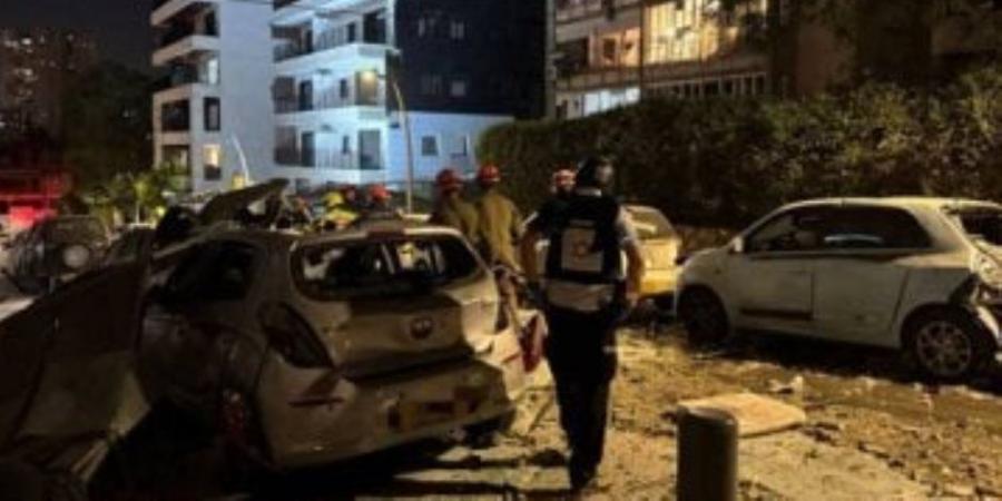 إعلام إسرائيلي: سقوط صاروخ إيراني ضمن موجة جديدة في تل أبيب - تواصل نيوز