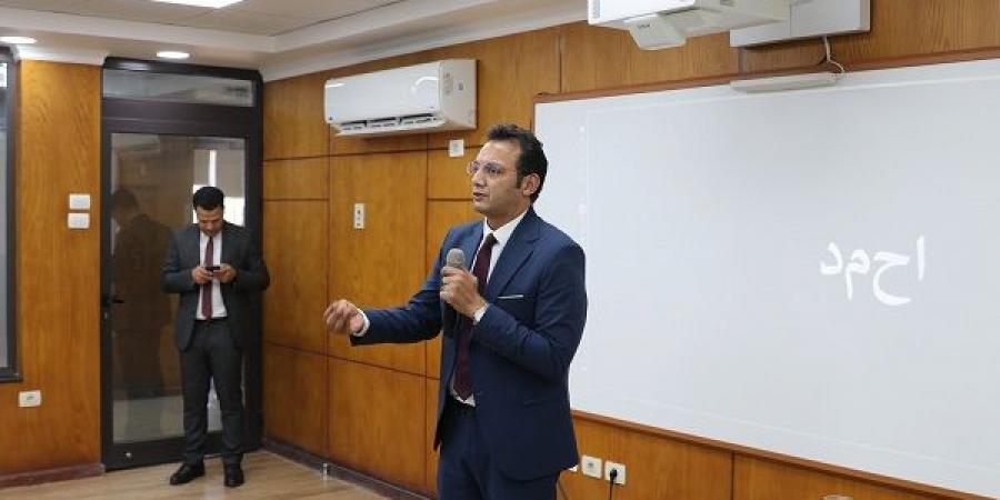عاجل وحصرى - محافظ كفرالشيخ يتابع فعاليات اليوم الأول لبرنامج "المرأة تقود" - تواصل نيوز