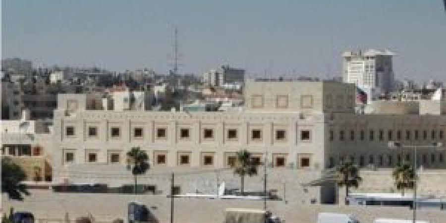 عاجل - السفارة الأمريكية للاردنيين : مؤشرات على استمرار تحليق صواريخ ومسيرات فوق الأجواء الأردنية - تواصل نيوز