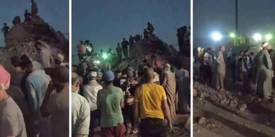 عاجل وحصرى - أنتشال 4 جثث و7 مصابين من أسفل أنقاض مصنع الطوب المنهار بالجيزة - تواصل نيوز