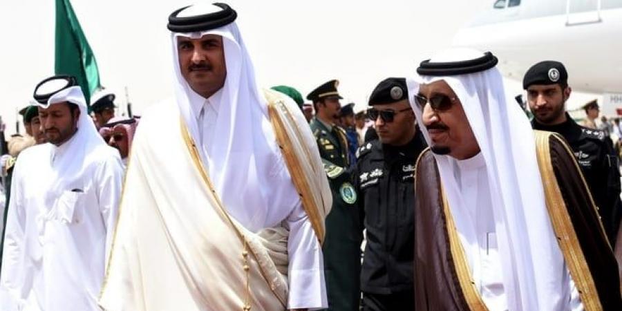 حادث الوفد القطري في مصر.. الملك سلمان يعزي الأمير تميم بن حمد في مصرع 3 من دبلوماسيين بلاده قرب شرم الشيخ - تواصل نيوز