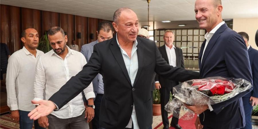 المدير الرياضي السابق لـ أوجسبورج يوضح مميزات توروب مدرب الأهلي - تواصل نيوز