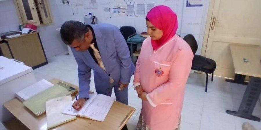 بسبب التغيب عن العمل.. وكيل «صحة المنيا» يحيل طبيبة للتحقيق خلال جولة مفاجئة - تواصل نيوز