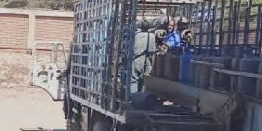 بعد شكاوى أهالى الجندية من الأوزان. حملة تفتيش مفاجئة على محطة بوتاجاز في المنيا - تواصل نيوز