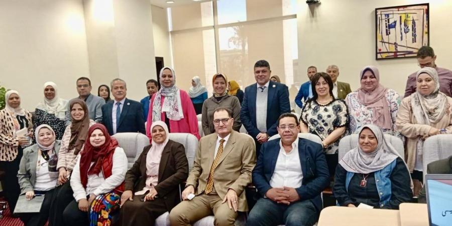 وزير الإسكان يؤكد على أهمية التواصل مع ممثلى الشعب ونوابه - تواصل نيوز