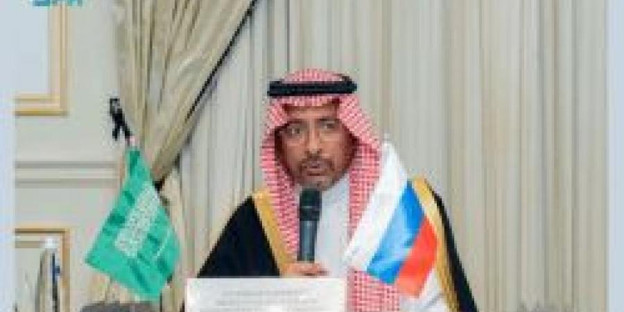 وزير الصناعة يرأس اجتماع الطاولة المستديرة مع كبرى الشركات الصناعية - تواصل نيوز