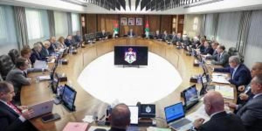 نظامان لإنشاء وحدة بيانات بالصناعة والتجارة وتطوير تفتيش العمل - تواصل نيوز