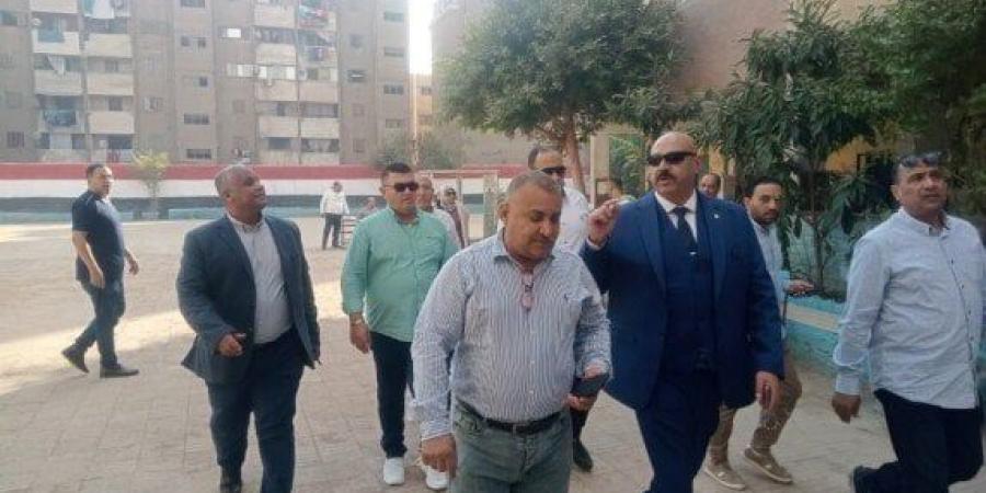 رئيس حى شرق شبرا الخيمة يتابع الاستعدادات النهائية و جاهزية المقرات الانتخابية - تواصل نيوز