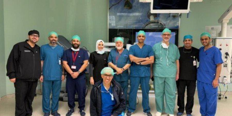 إنجاز طبي في الكويت: استئصال الغدة الدرقية بالروبوت عبر الفم دون جروح - تواصل نيوز