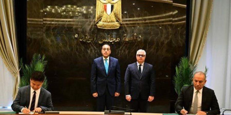 رئيس الوزراء يشهد توقيع عقد إنشاء مجمع متكامل للصناعات الكيميائية الفوسفاتية - تواصل نيوز