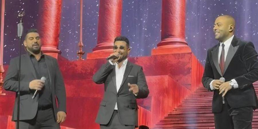 جمهور الكويت يتفاعل مع الثلاثى احمد سعد وتامر عاشور وادم فى امسية فنية استثنائية - تواصل نيوز