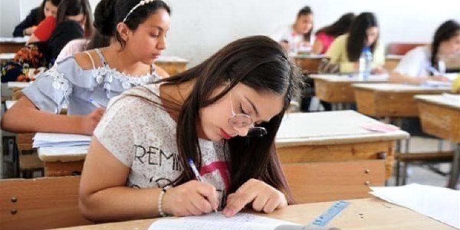 موعد امتحانات نصف العام الدراسي 2025-2026 في المدارس والجامعات - تواصل نيوز