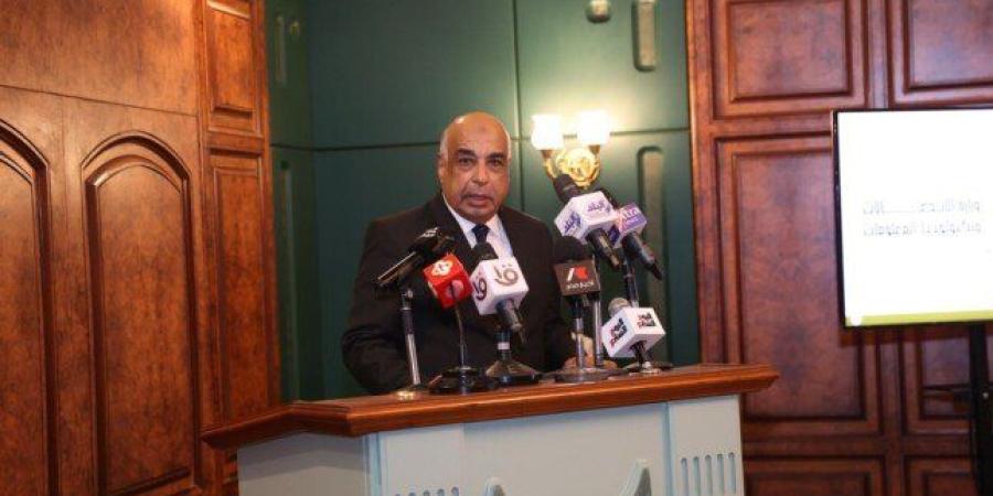 وزير العدل يعتمد أكبر حركة ترقيات لموظفي المحاكم والشهر العقاري والخبراء والطب الشرعي - تواصل نيوز