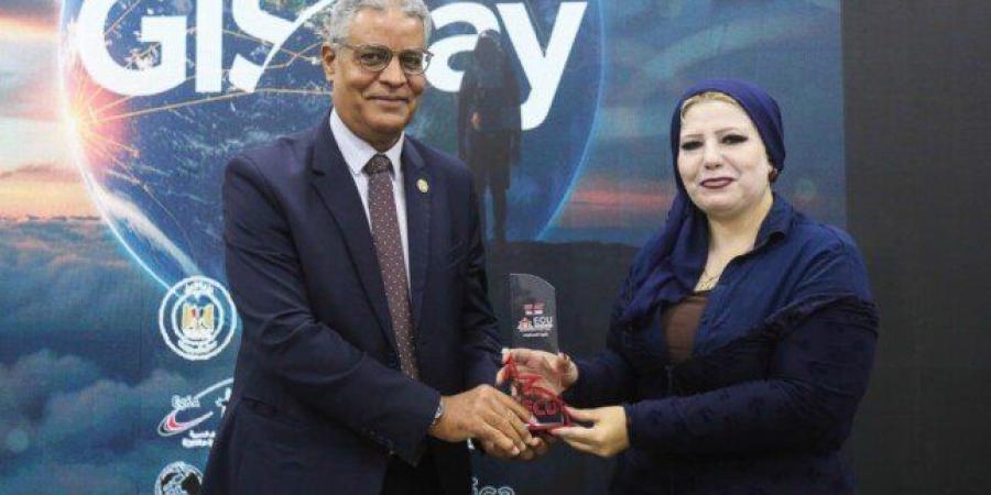 بحضور مئات الباحثين والطلاب.. الجامعة المصرية الصينية تحتفل باليوم العالمي لنظم المعلومات الجغرافية - تواصل نيوز