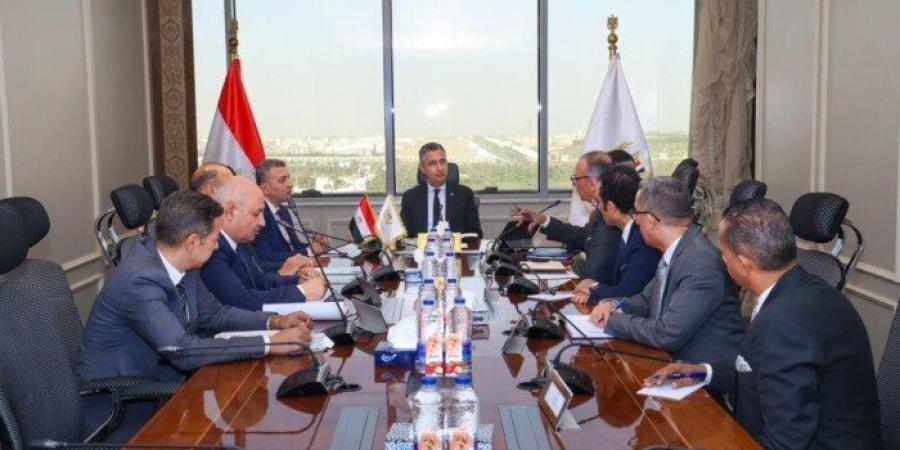 وزير التموين يجتمع برئيس الشركة العامة لتجارة الجملة لمتابعة استعدادات شهر رمضان المبارك - تواصل نيوز