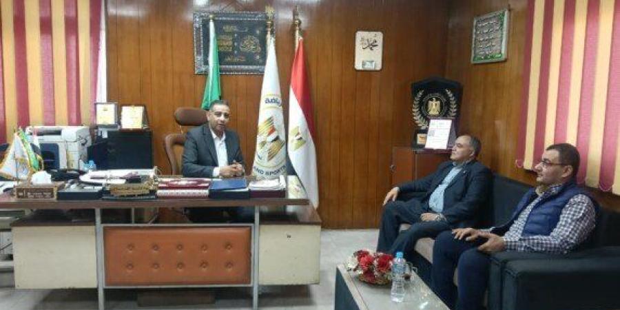 الرياضة والصيادلة بالقليوبية ومؤسسة القادة يطلقون برنامج «رجل الدولة» لتأهيل العاملين - تواصل نيوز