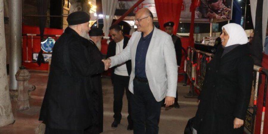 محافظ القليوبية يتفقد عددًا من الكنائس ببنها ويقدم التهنئة للأخوة المسيحيين بمناسبة رأس السنة الميلادية - تواصل نيوز
