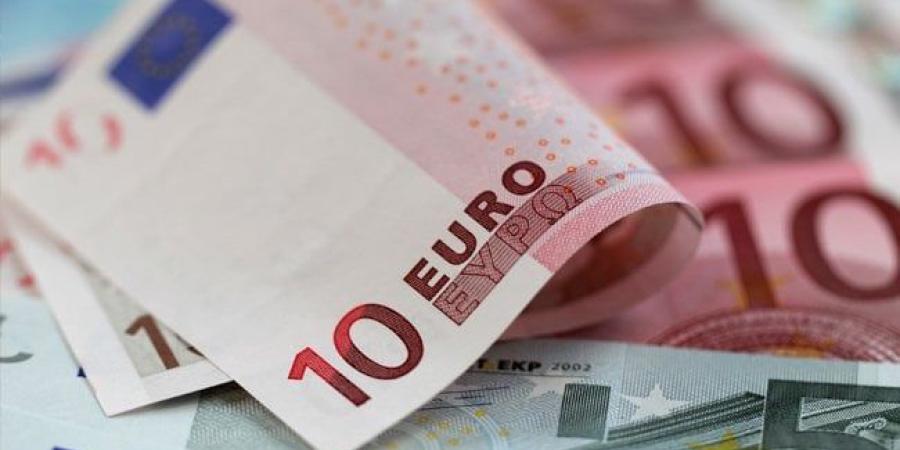 رغم التراجع.. اليورو يقترب من تسجيل أفضل أداء سنوي منذ 2017 - تواصل نيوز