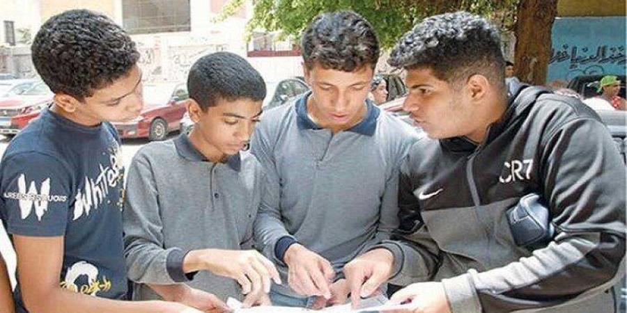 تعليم القاهرة تنشر النموذج الثاني لبوكليت اللغة الإنجليزية للشهادة الإعدادية - تواصل نيوز