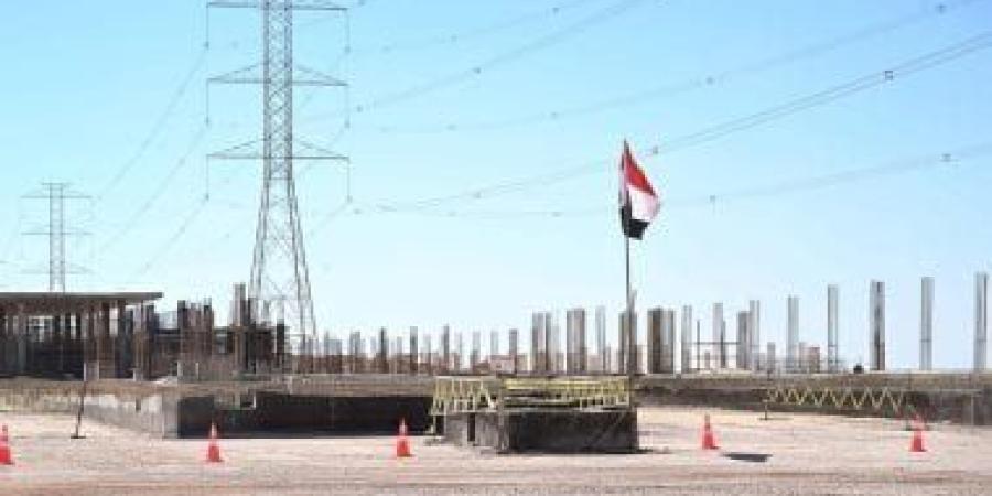 عزلة مفاجئة في غزالة بمطروح.. جسر القطار السريع يقطع حياة الأهالي - تواصل نيوز