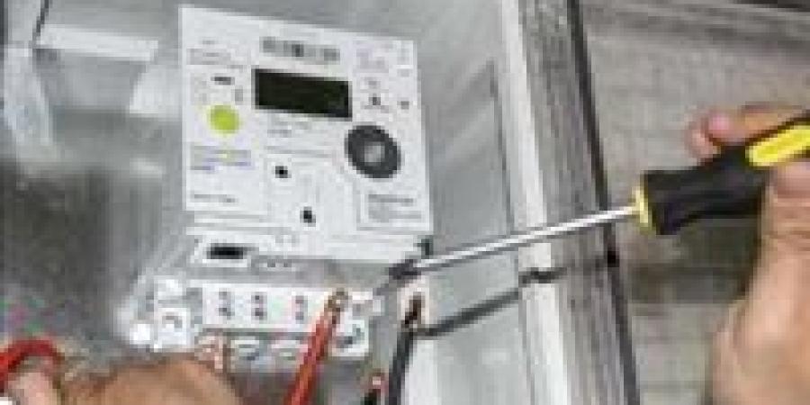 ضبط 4.2 مليار كيلووات ساعة سرقات.. و2 مليون عداد مسبق الدفع يسيطر على الكهرباء في 2025 - تواصل نيوز