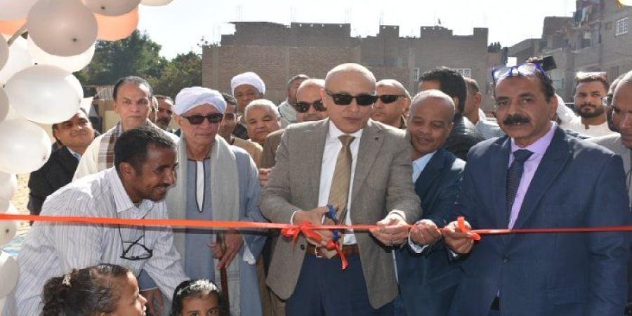 محافظ الأقصر يفتتح عددا من المدارس والمنشآت التعليمية بالزينية ضمن احتفالات العيد القومي - تواصل نيوز