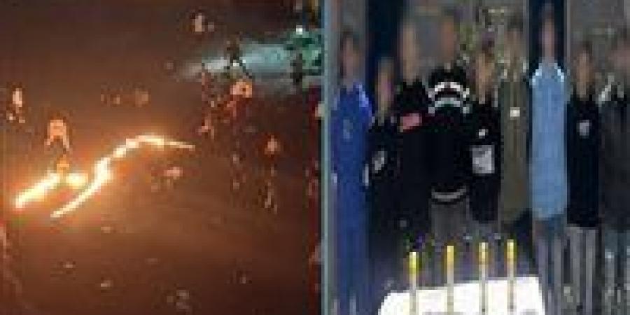القبض على 10 أشخاص أضرموا النيران بأحد شوارع الإسكندرية احتفالا برأس السنة - تواصل نيوز
