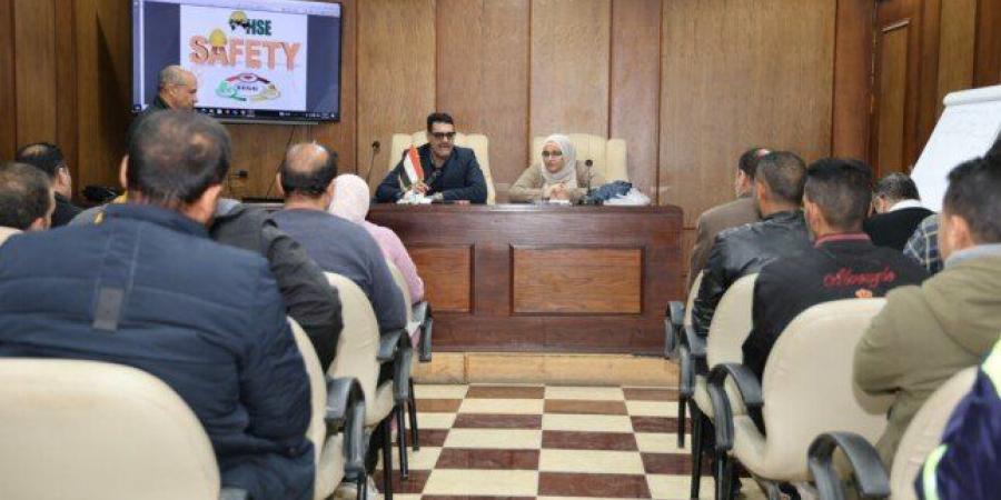 مياه القليوبية تنظم ندوة توعوية لتأمين بيئة العمل بالمناطق المحصورة والمغلقة - تواصل نيوز
