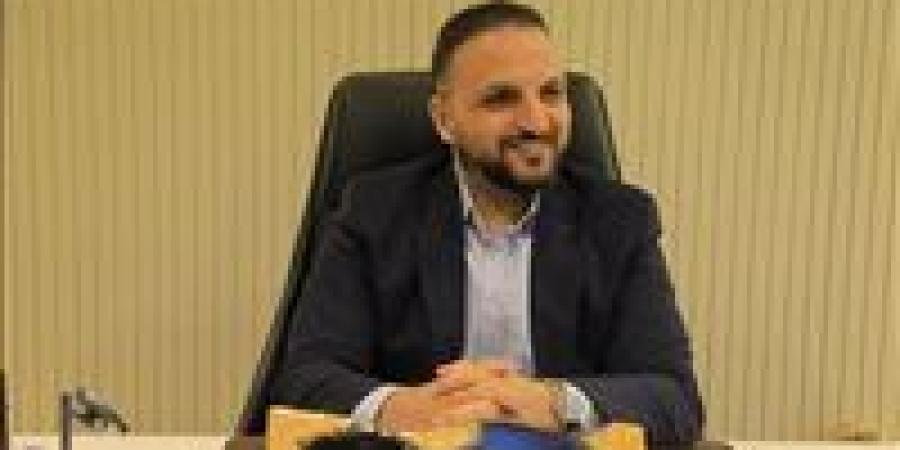 عمرو الديب يكتب: عقدة الخراب في إعلام الإخوان.. إما نحن فوق الكراسي أو مصر تحت الرماد - تواصل نيوز