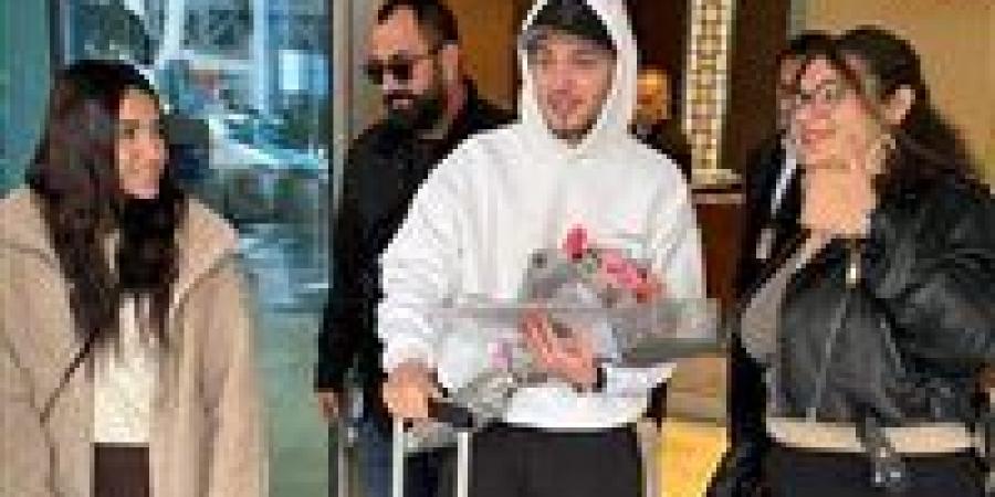 استقبال الشامي بالورود في القاهرة.. اعرف تفاصيل حفله في الزمالك - تواصل نيوز