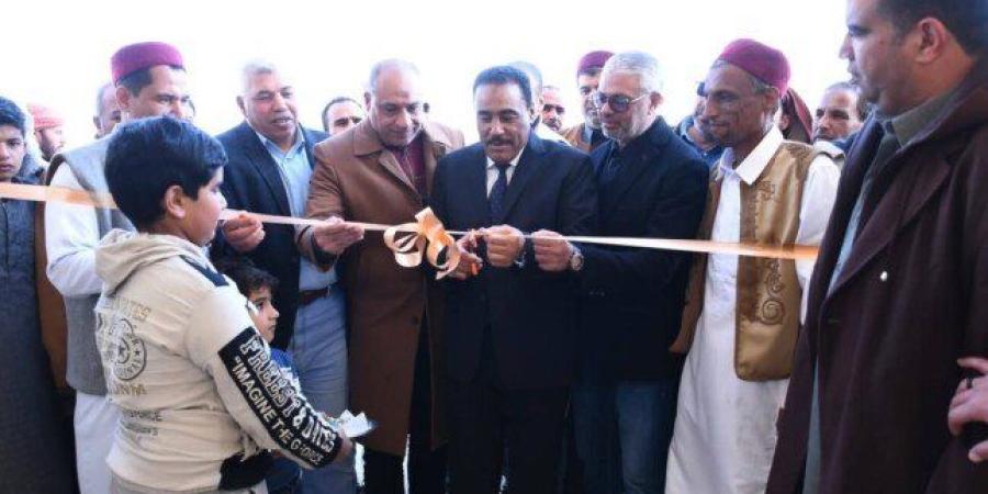 محافظ مطروح يفتتح توسعات بمدرستين بقرية المثاني بمركز النجيلة - تواصل نيوز