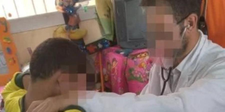 تفاصيل انتحال شخص صفة شقيقه الطبيب بوحدة صحية لمدة عامين للتفرغ للعمل بشركة خاصة - تواصل نيوز