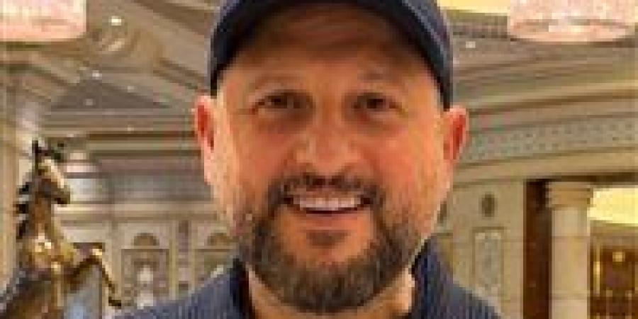 حفل JOY Awards.. عماد زيادة أول الحضور ويصفه: الأقوى في الوطن العربي - تواصل نيوز