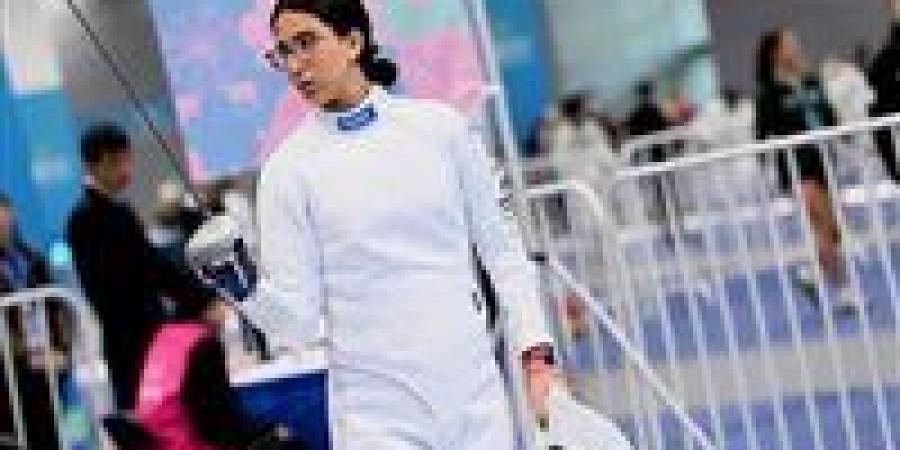 فرح محفوظ تحصد فضية كأس العالم لسيف المبارزة بالبحرين - تواصل نيوز