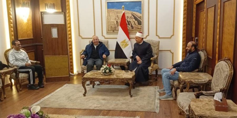قيادات وزارة الأوقاف تستقبل وفود الإمارات والصين للمشاركة في مؤتمر المجلس الأعلى للشئون الإسلامية - تواصل نيوز