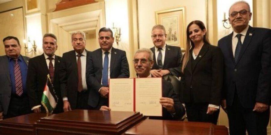 اللجنة الوطنية الفلسطينية لإدارة غزة تبدأ أعمالها برئاسة علي شعث - تواصل نيوز