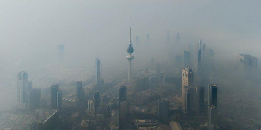 الأرصاد الكويتية تحذّر من ضباب كثيف ليلاً وانخفاض الرؤية الأفقية حتى صباح الغد - تواصل نيوز