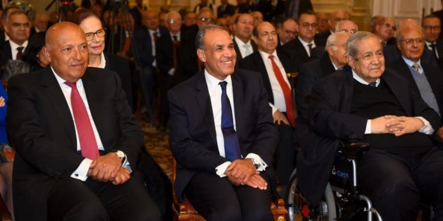 وزارة الخارجية تنظم احتفالية لتكريم السفراء المتقاعدين تقديرًا لمسيرتهم الوطنية - تواصل نيوز